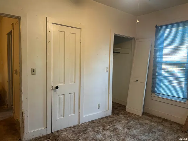 $49,900 | 109 East Laurel Street, Table Grove, IL 61482