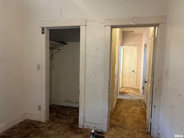 $49,900 | 109 East Laurel Street, Table Grove, IL 61482