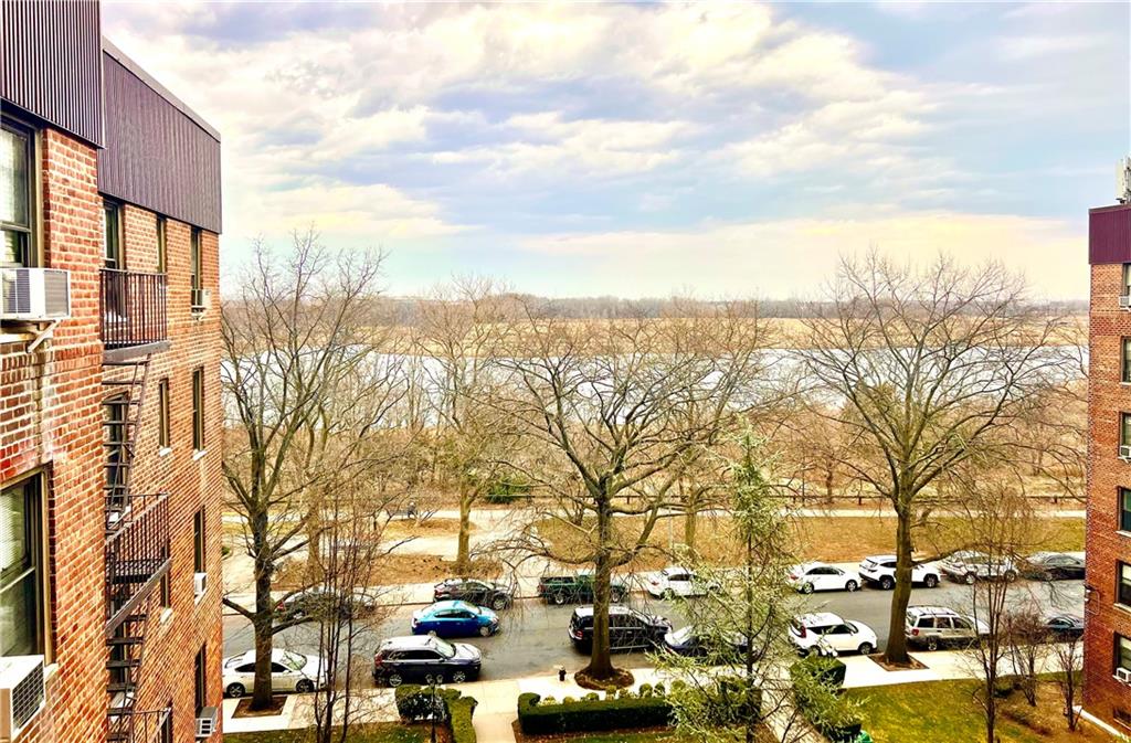 2260 Burnett Street, Unit 6K Brooklyn, NY 11229 - Photo 16 of 17 a view of city view