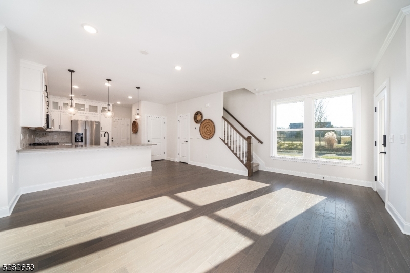 8 Jessica Lane Union, NJ 07083 - Photo 2 of 27