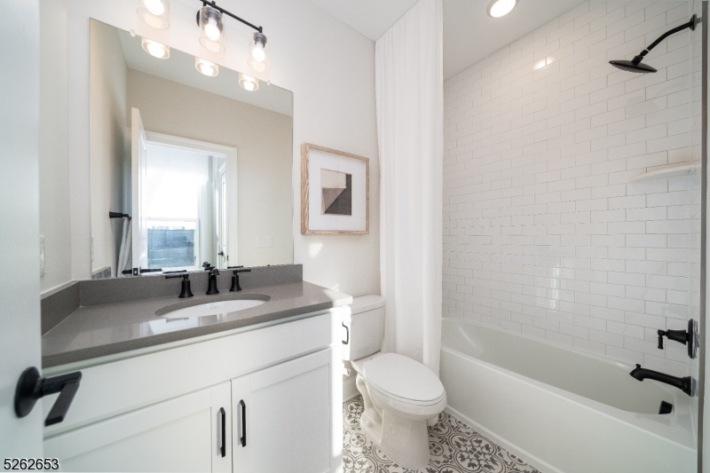 8 Jessica Lane Union, NJ 07083 - Photo 22 of 27