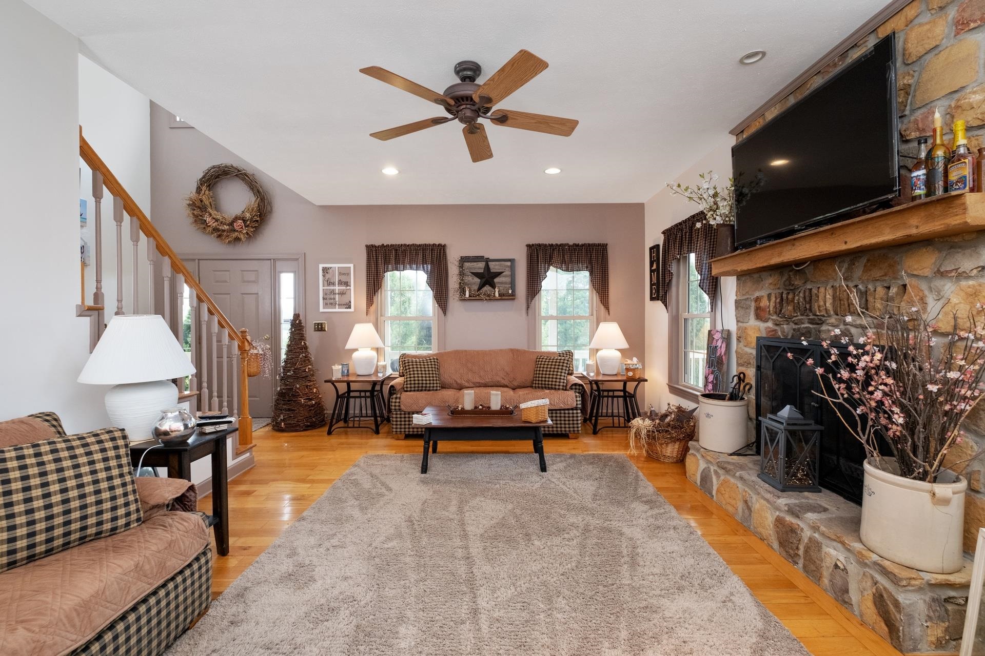 12762 Mountain Valley Road Broadway, VA 22815 - Photo 16 of 41 Gallery Image 16