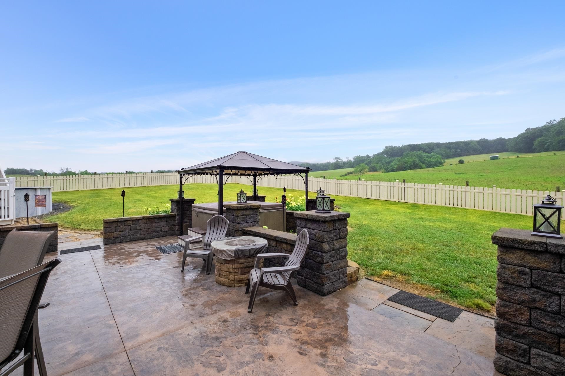 12762 Mountain Valley Road Broadway, VA 22815 - Photo 10 of 41 Gallery Image 10