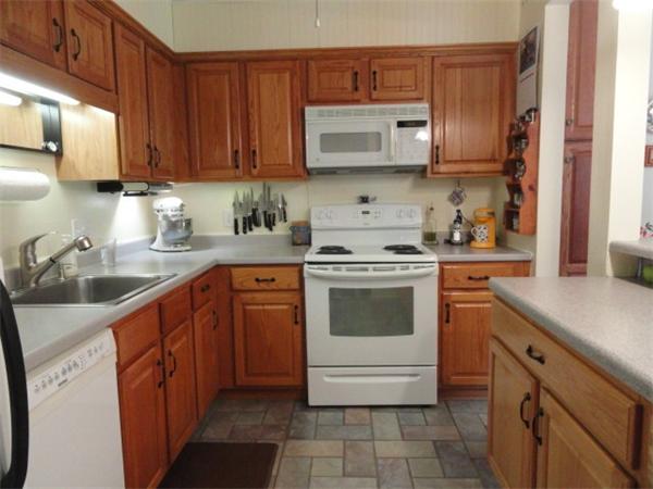 30 Sturbridge Hills Road, Unit 30 Sturbridge, MA 01566 - Photo 9 of 27 Gallery Image 9