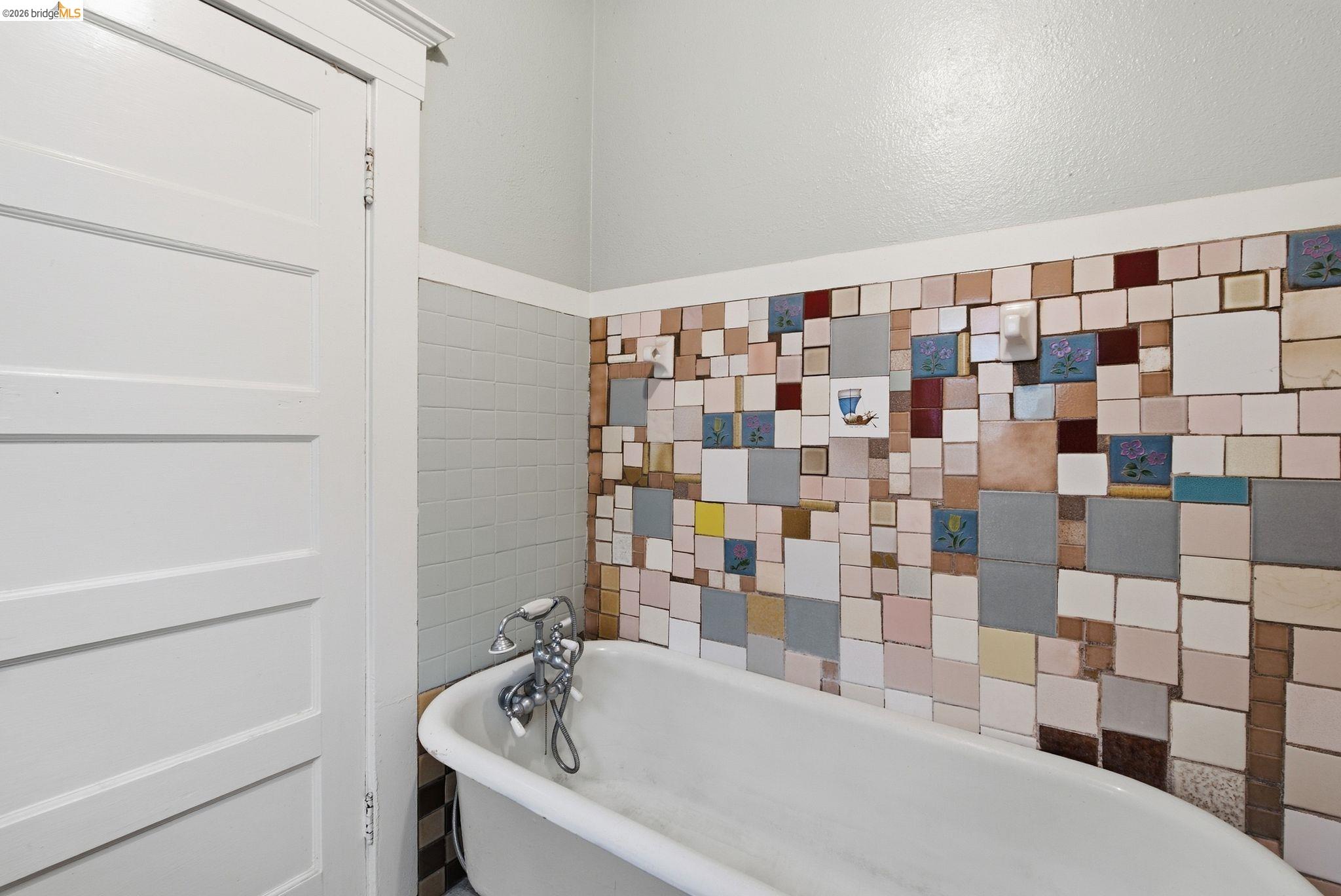 2204 Tenth Street Berkeley, CA 94710 - Photo 17 of 38 Gallery Image 17