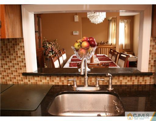 5106 Stonehedge Road Edison, NJ 08820 - Photo 3 of 6