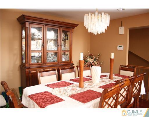 5106 Stonehedge Road Edison, NJ 08820 - Photo 4 of 6