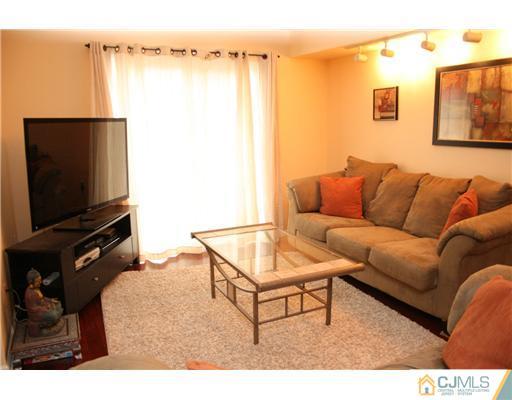 5106 Stonehedge Road Edison, NJ 08820 - Photo 6 of 6