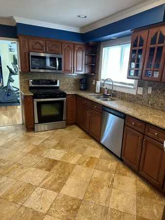 $639,900 | 26429 Wilson Drive, Dearborn Heights, MI 48127