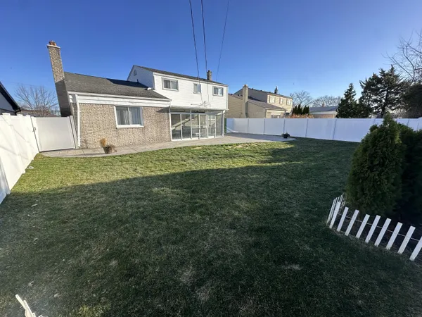 $639,900 | 26429 Wilson Drive, Dearborn Heights, MI 48127