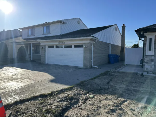 $639,900 | 26429 Wilson Drive, Dearborn Heights, MI 48127