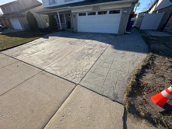 $639,900 | 26429 Wilson Drive, Dearborn Heights, MI 48127