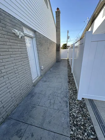 $639,900 | 26429 Wilson Drive, Dearborn Heights, MI 48127