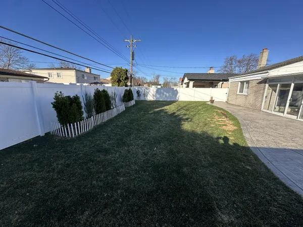 $639,900 | 26429 Wilson Drive, Dearborn Heights, MI 48127