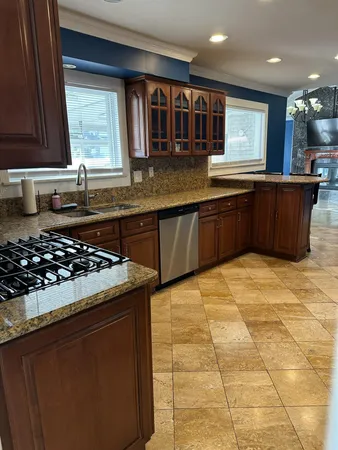 $639,900 | 26429 Wilson Drive, Dearborn Heights, MI 48127