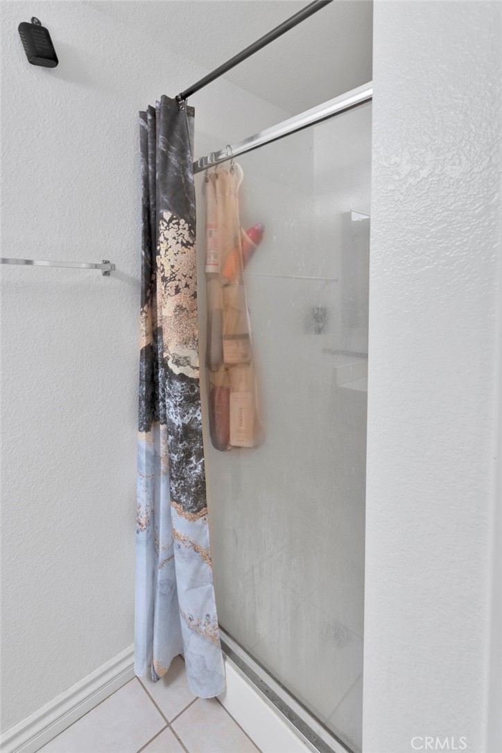13194 Cardinal Road Victorville, CA 92392 - Photo 18 of 64 Down Stairs Shower