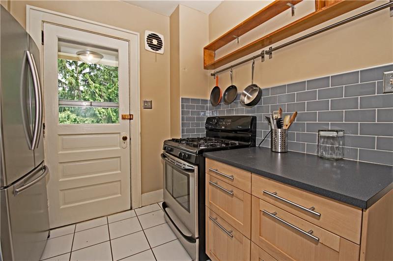 901 Malvern Road Pittsburgh, PA 15202 - Photo 13 of 23 Gallery Image 13