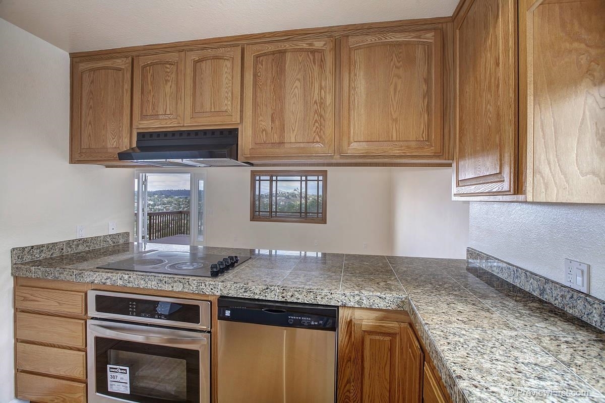 2225 Monaghan Court Spring Valley, CA 91977 - Photo 11 of 25