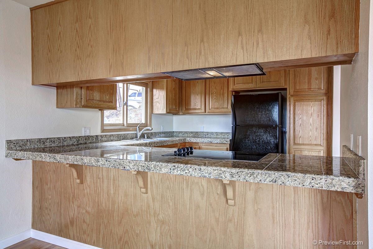 2225 Monaghan Court Spring Valley, CA 91977 - Photo 8 of 25