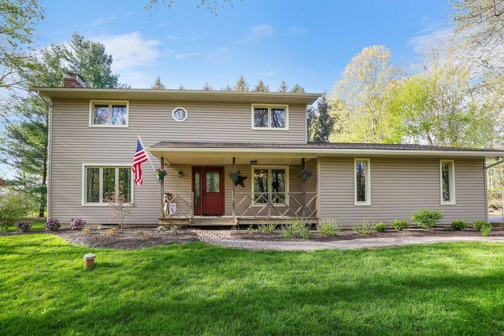 365 Citation Road Southwest Pataskala, OH 43062 - Photo 2 of 54
