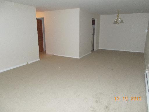 850 South Lorraine Road, Unit 2K Wheaton, IL 60189 - Photo 8 of 9 a view of an empty room