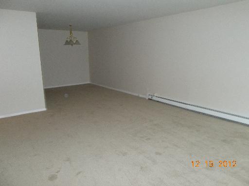 850 South Lorraine Road, Unit 2K Wheaton, IL 60189 - Photo 9 of 9 a view of room