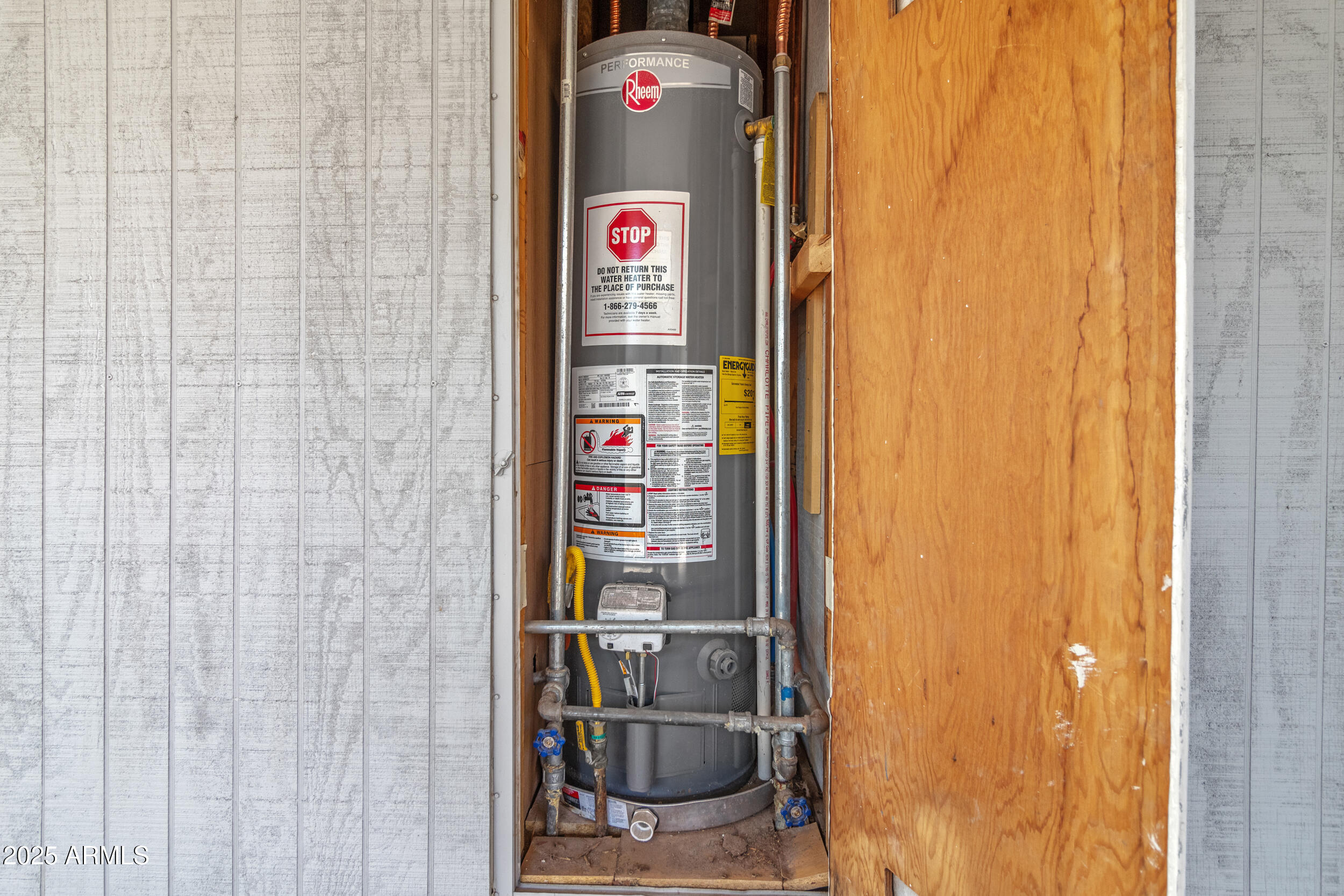 2401 West Southern Avenue, Unit 224 Tempe, AZ 85282 - Photo 30 of 47 a utility room with dryer and washer