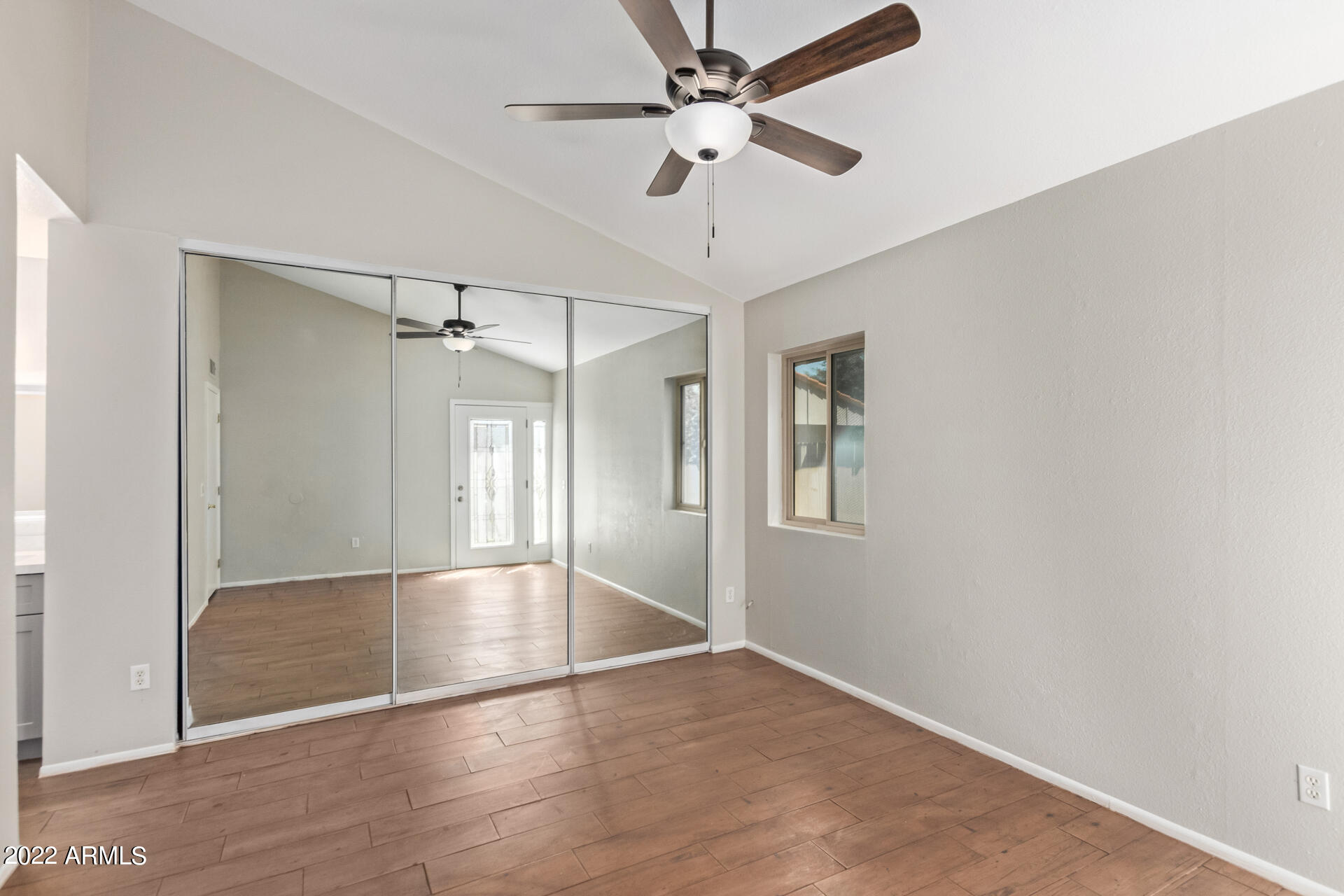 2435 West Greenway Road, Unit 6 Phoenix, AZ 85023 - Photo 12 of 25 13 - Greenway