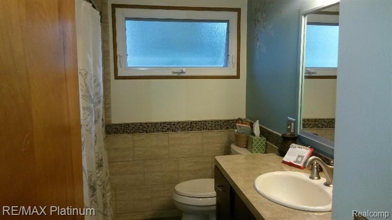 2290 Baker Road Dexter, MI 48130 - Photo 14 of 30 3235203_13.jpg