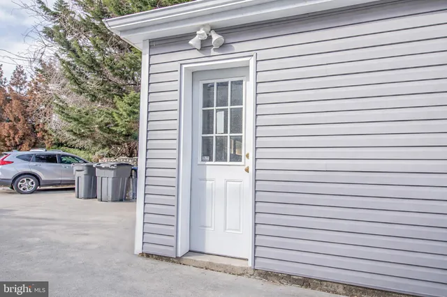 $300 | 17 Lafayette Street, Unit GARAGE, Riverside, NJ 08075