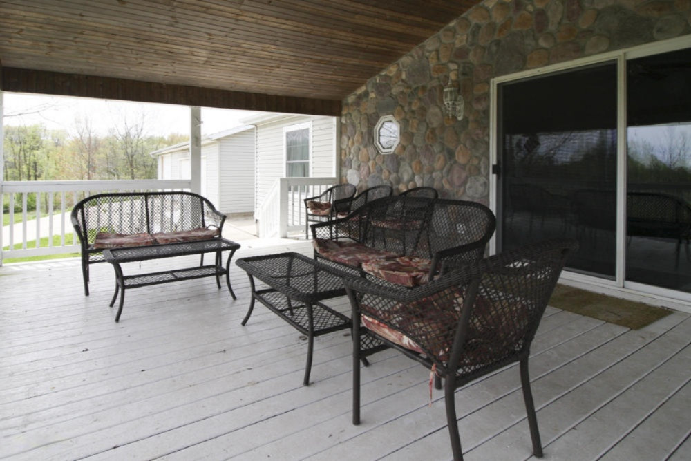 10300 South Case Road Dowling, MI 49050 - Photo 4 of 47 Case 10300 Dowling 24