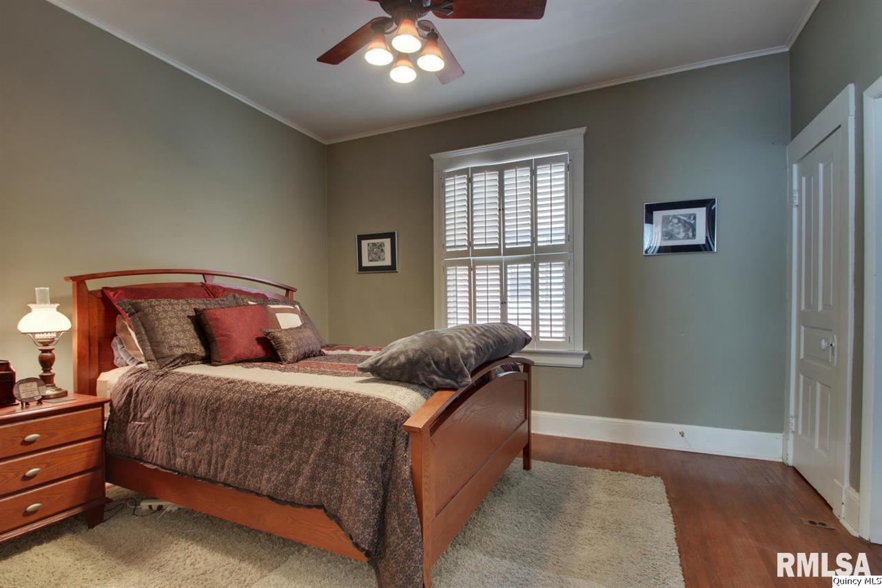 1503 Kentucky Street Quincy, IL 62301 - Photo 11 of 25 Gallery Image 11