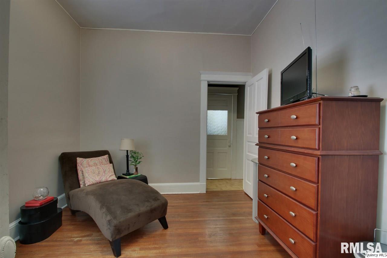 1503 Kentucky Street Quincy, IL 62301 - Photo 14 of 25 Gallery Image 14