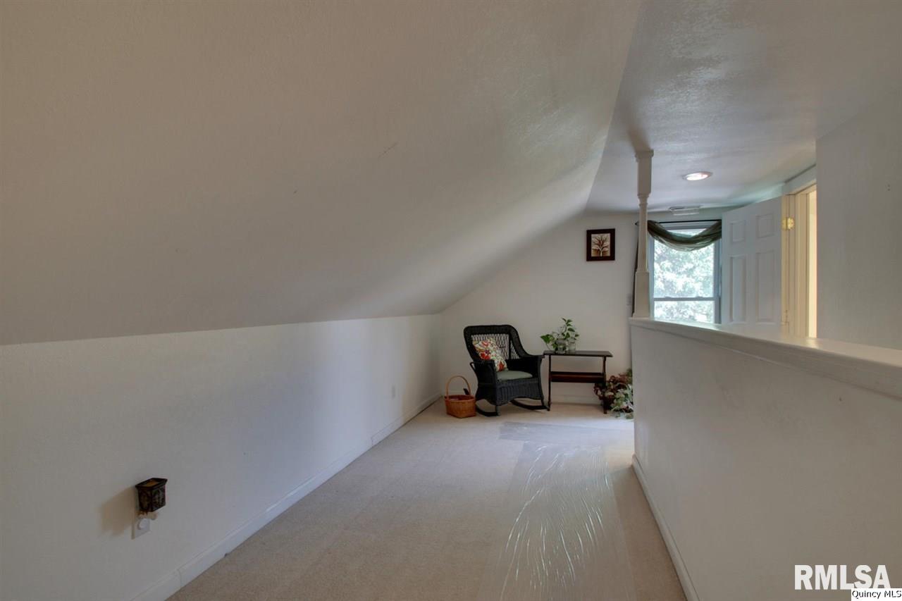 1503 Kentucky Street Quincy, IL 62301 - Photo 15 of 25 Gallery Image 15