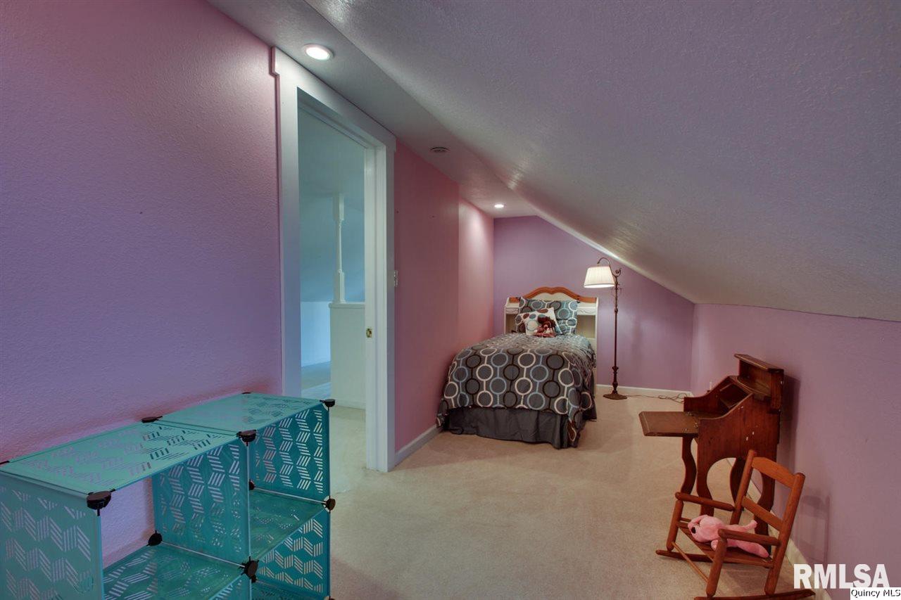 1503 Kentucky Street Quincy, IL 62301 - Photo 17 of 25 Gallery Image 17