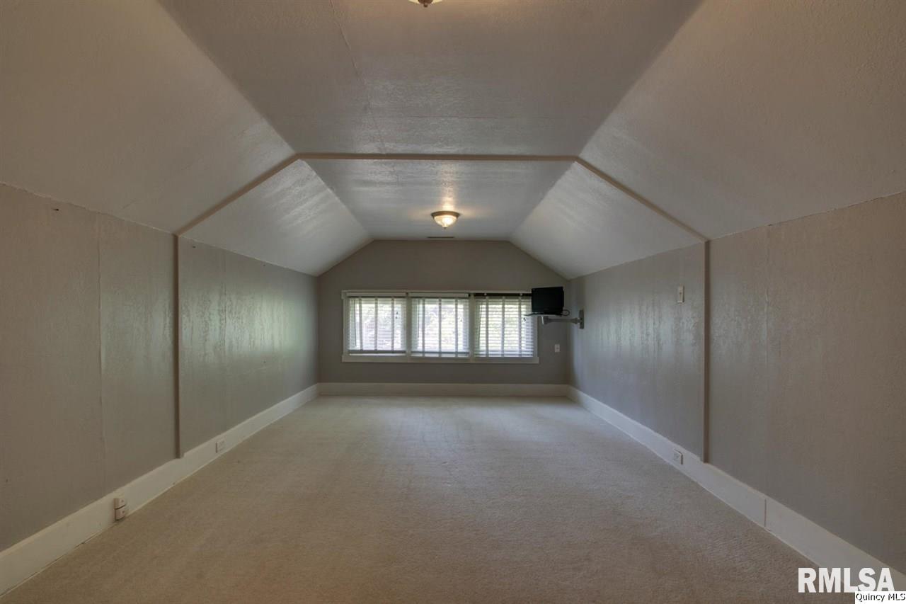 1503 Kentucky Street Quincy, IL 62301 - Photo 19 of 25 Gallery Image 19