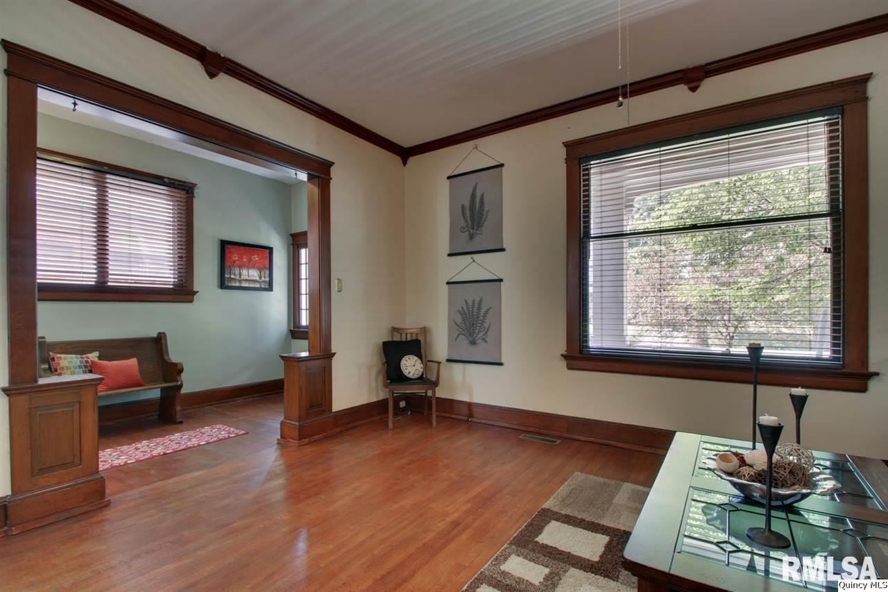 1503 Kentucky Street Quincy, IL 62301 - Photo 4 of 25 Gallery Image 4