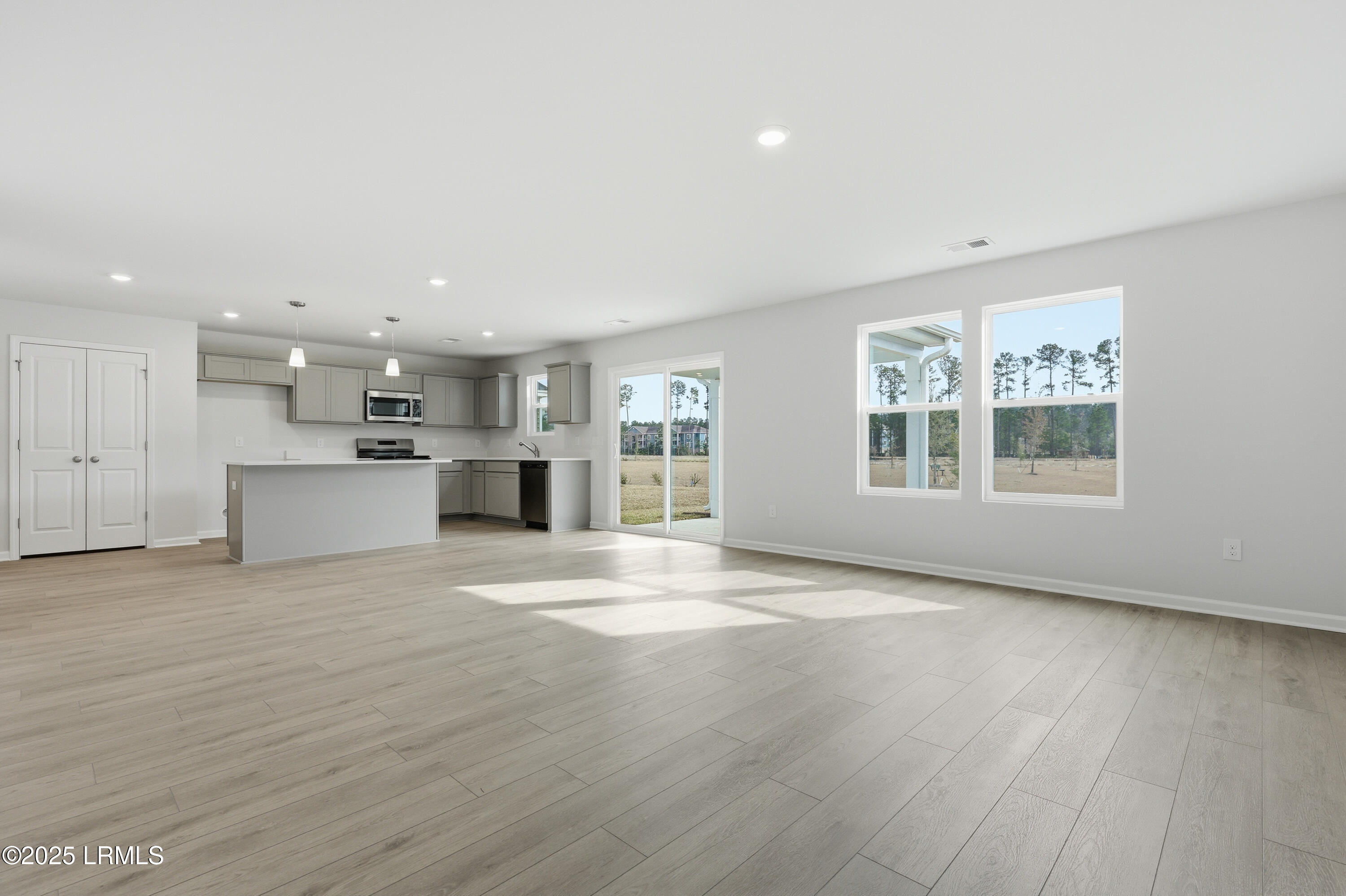 458 Waters Edge Way Hardeeville, SC 29927 - Photo 11 of 28 FMWeb10