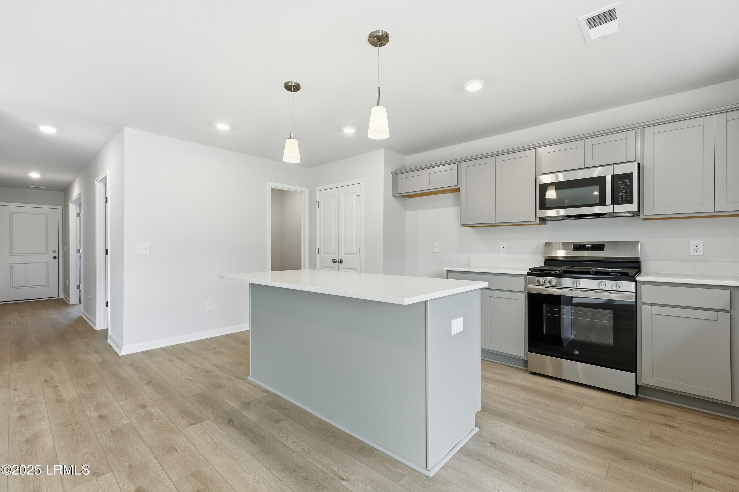 458 Waters Edge Way Hardeeville, SC 29927 - Photo 2 of 28 FMWeb01