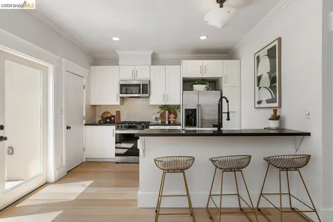 $640,000 | 851 Arlington Avenue, Oakland, CA 94608