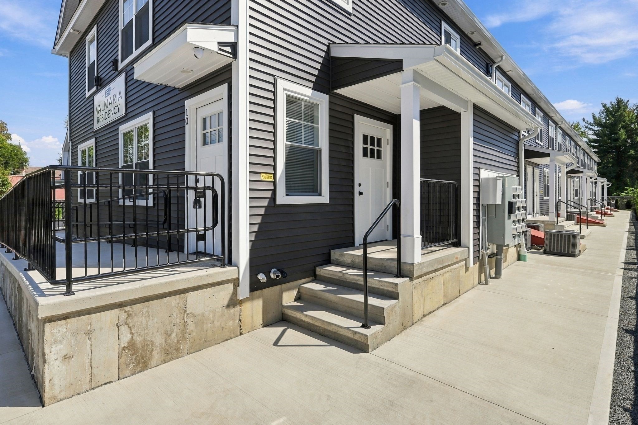 61 Parker Street, Unit 10 Springfield, MA 01151 - Photo 10 of 14 Gallery Image 10
