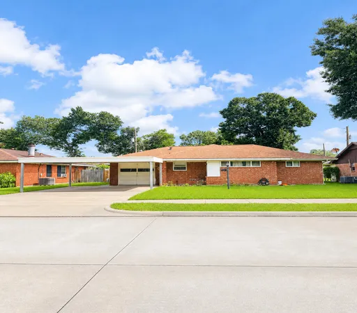 $175,000 | 317 Richmond Street, Angleton, TX 77515