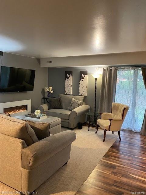 27384 Evergreen Road Lathrup Village, MI 48076 - Photo 16 of 26