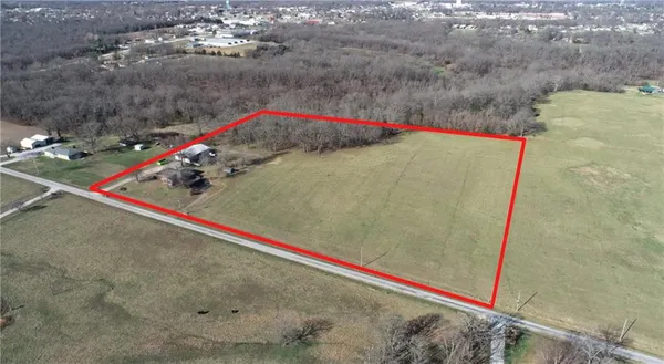 $385,000 | 2250 South 363 Road, El Dorado Springs, MO 64744