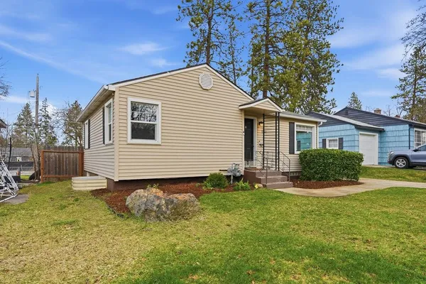$415,000 | 1227 East 40th Avenue, Spokane, WA 99203