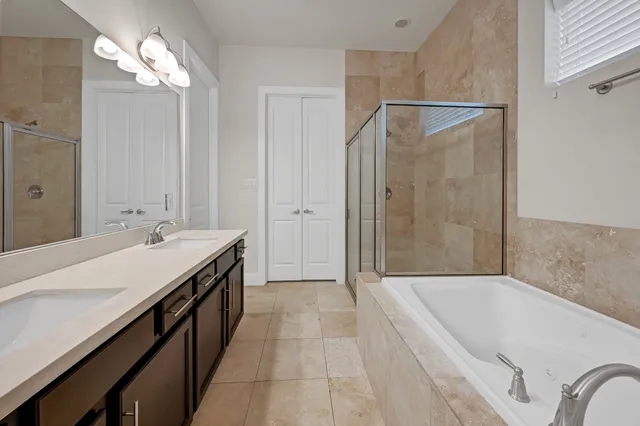 $2,300 | 2118 Naomi Street, Houston, TX 77054