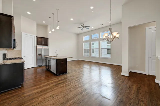 $2,300 | 2118 Naomi Street, Houston, TX 77054
