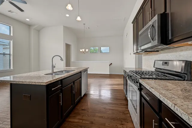 $2,300 | 2118 Naomi Street, Houston, TX 77054