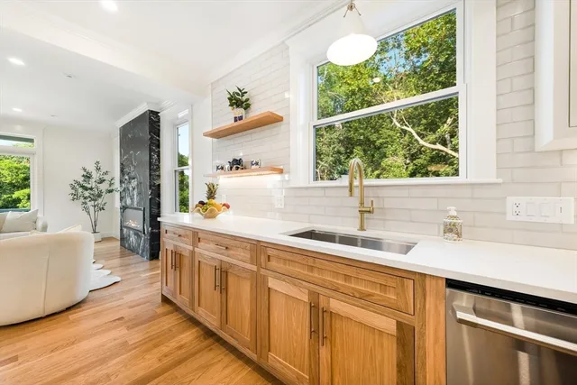 $1,837,900 | 3 Colburn Street, Unit 2, Gloucester, MA 01930