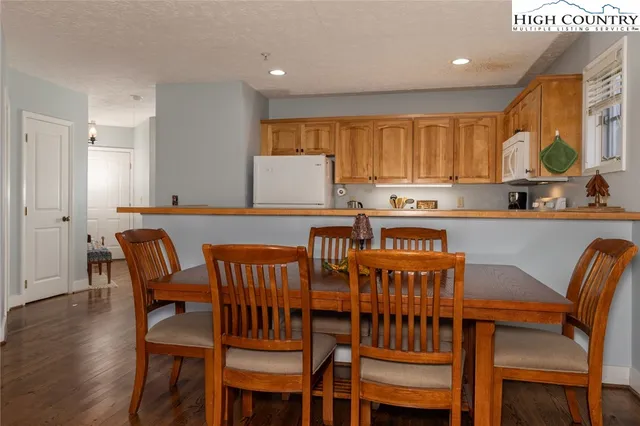 $405,000 | 446 Peaceful Haven Drive, Unit 811, Boone, NC 28607